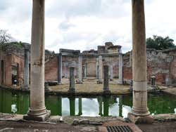 Villa Adriana, Théâtre Maritime
